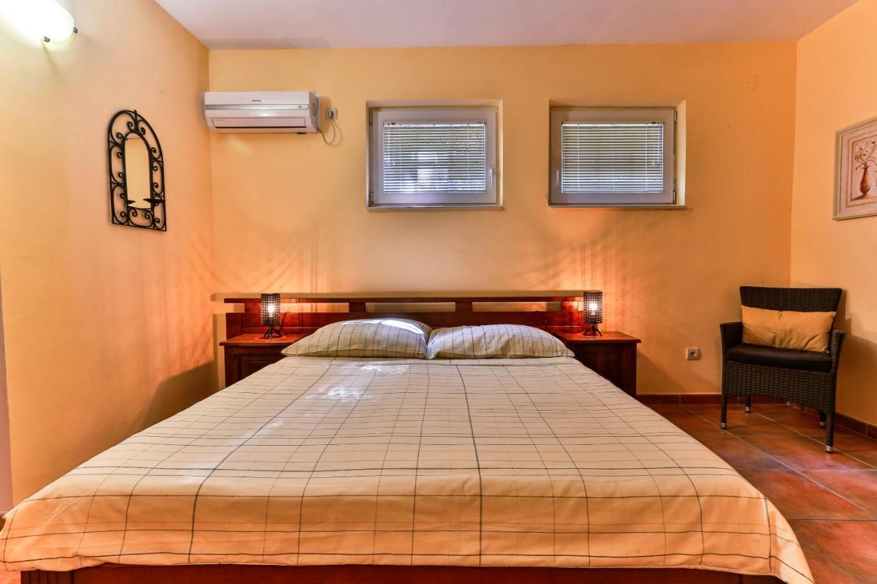 Damonte - Apartments And Rooms Будва Экстерьер фото