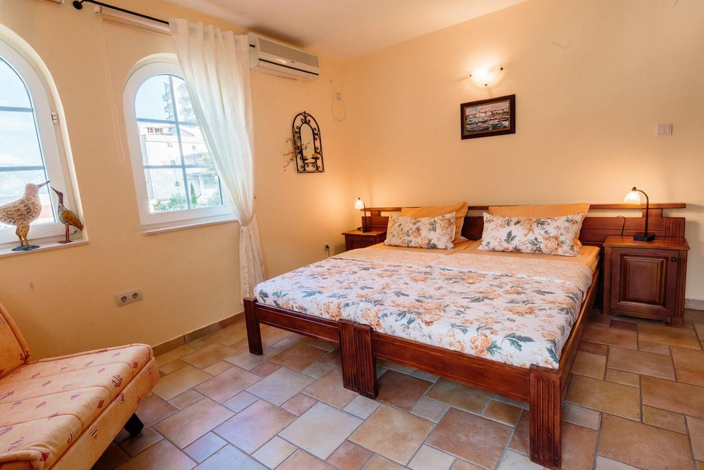 Damonte - Apartments And Rooms Будва Экстерьер фото