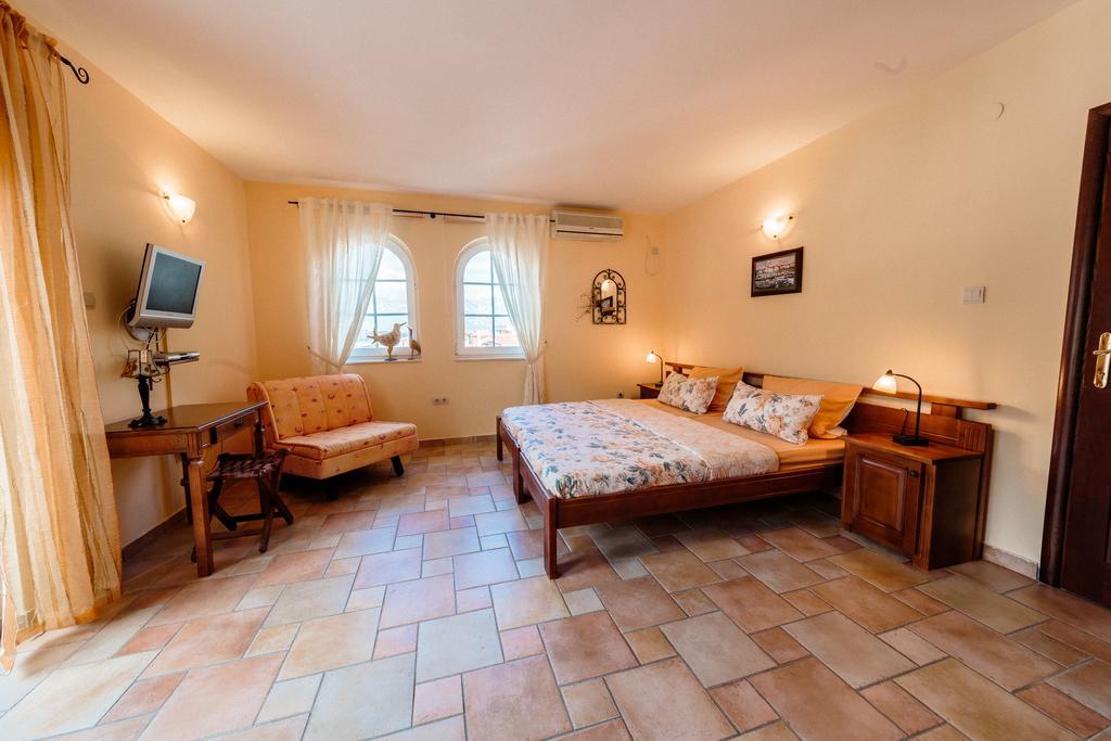 Damonte - Apartments And Rooms Будва Экстерьер фото