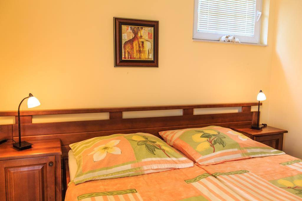 Damonte - Apartments And Rooms Будва Экстерьер фото