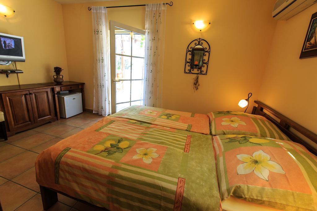 Damonte - Apartments And Rooms Будва Экстерьер фото